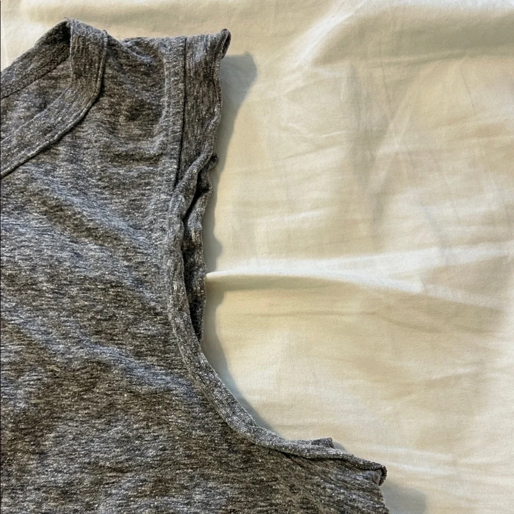 bp Gray Ribbed Cropped Muscle Tank - Picture 3 of 4